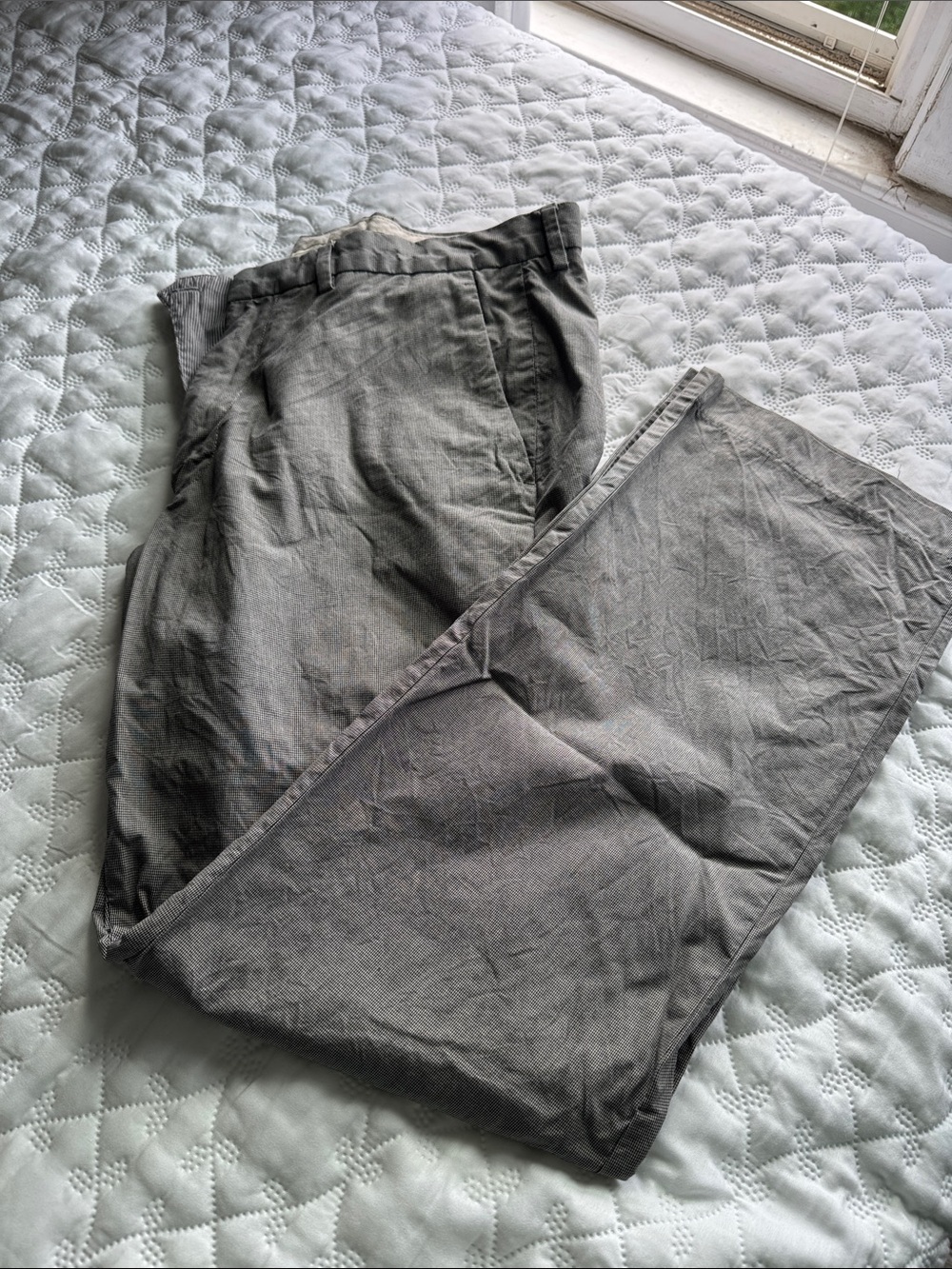 GAP Men's Gray Chinos - Straight Fit